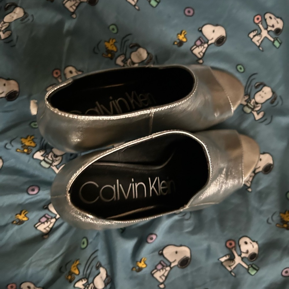Calvin Klein Metallic Silver heels